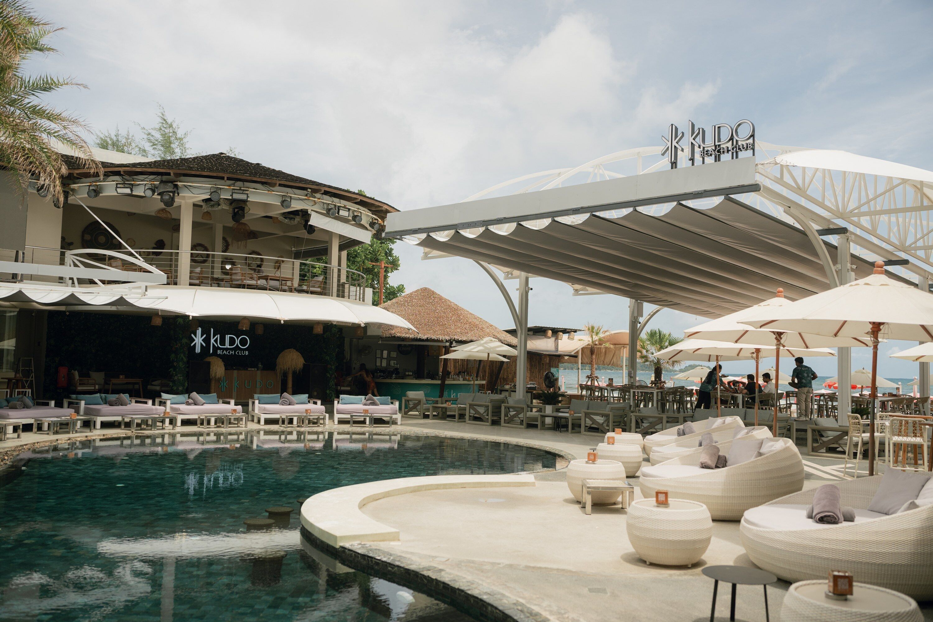 Beach bar