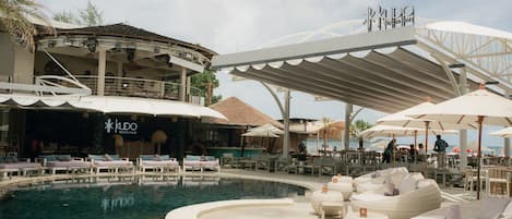 Beach bar