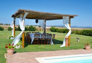 Serveert lunch en diner, Italiaanse gerechten
