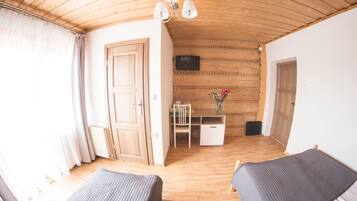 Triple Room | Premium bedding, individually decorated, individually furnished, desk