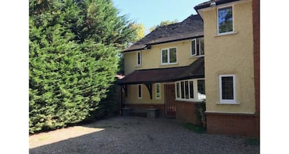 The Admirals Inn Guest House