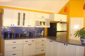 Villa, 4 Bedrooms | Private kitchen | Fridge, microwave, stovetop, dishwasher