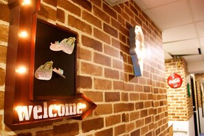 Interior detail - Ridor Guesthouse (Kowloon)