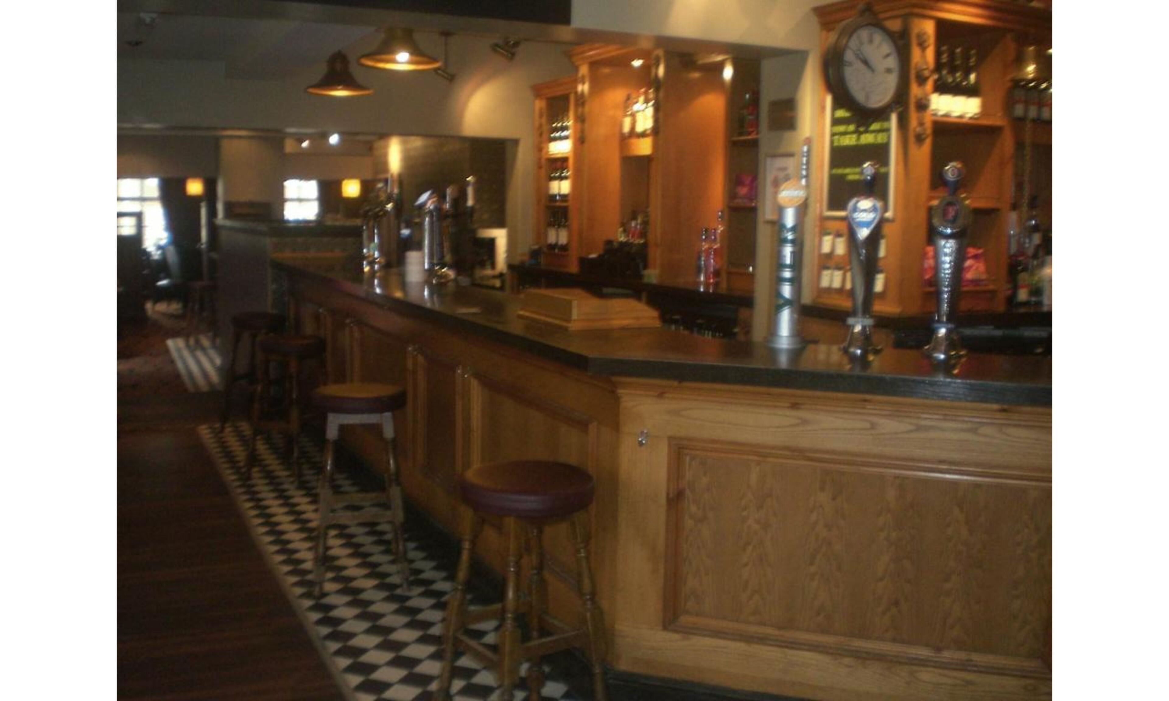 Bar (en la propiedad)