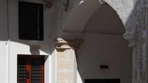 مدخل المنشأة