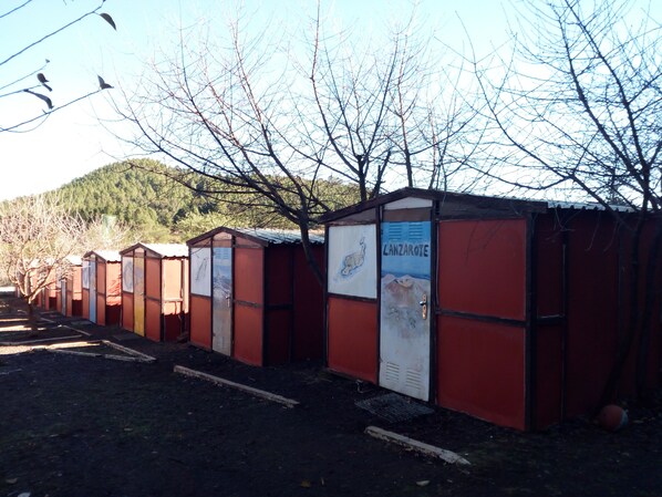 Perusmökki, 1 makuuhuone, jaettu kylpyhuone (Casetas Islas Canarias) | Vuodevaatteet