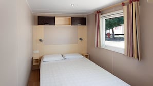 Mobile Home, 2 Bedrooms | 1 bedroom, WiFi (surcharge) - Camping Roma Flash (Bracciano)