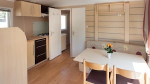 Mobile Home, 2 Bedrooms | 1 bedroom, WiFi (surcharge) - Camping Roma Flash (Bracciano)