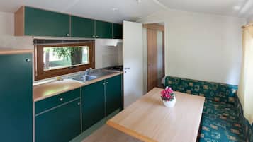 Mobil Karavan, 2 kamar tidur | 1 kamar tidur dan Wi-Fi (biaya tambahan)