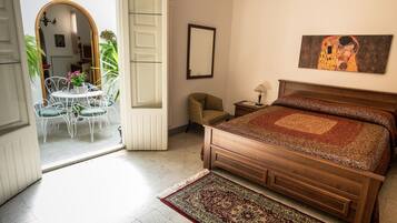 Chambre Double | Fer et planche Ă repasser, Wi-Fi gratuit, draps fournis