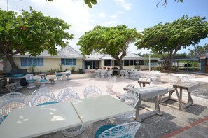 Outdoor dining - Cannon Cottage, 3BR by Jamaican Treasures (Duncans)