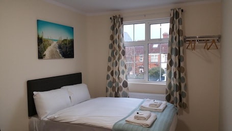 Desk, soundproofing, iron/ironing board, free WiFi