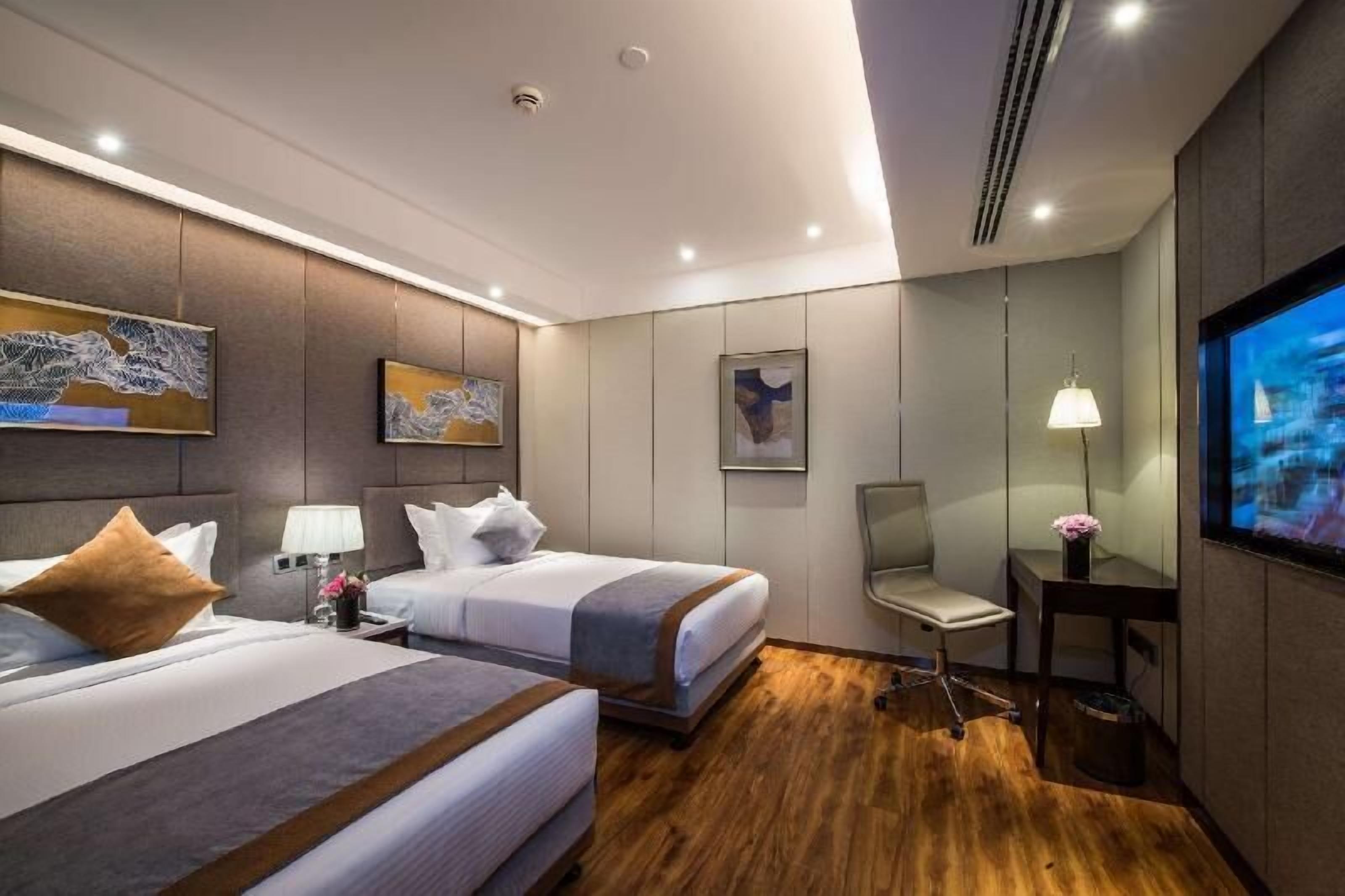 Minibar, in-room safe, desk, soundproofing