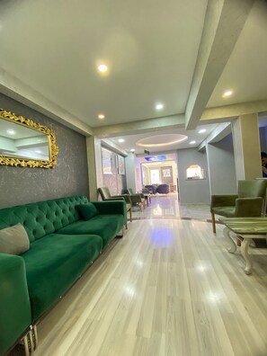 Reception - Abam Hotel (Istanbul)