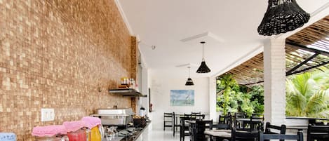 包每日自助早餐