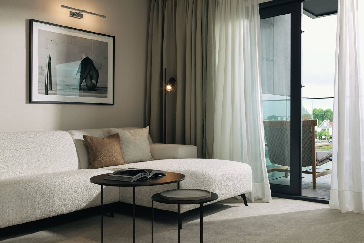 minibar, in-room safe, desk, cots/infant beds