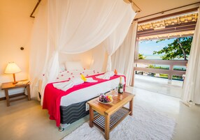 Vila elite, 3 quartos, piscina particular, de frente para a praia | 1 quarto, individualmente decorados, individualmente mobiliados