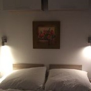 1 bedroom, cots/infant beds, free WiFi