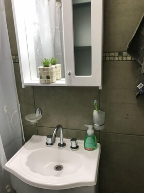 Apartment, 1 Bedroom | Bathroom sink - Departamento en Benito Juarez by EF (Benito Juárez)
