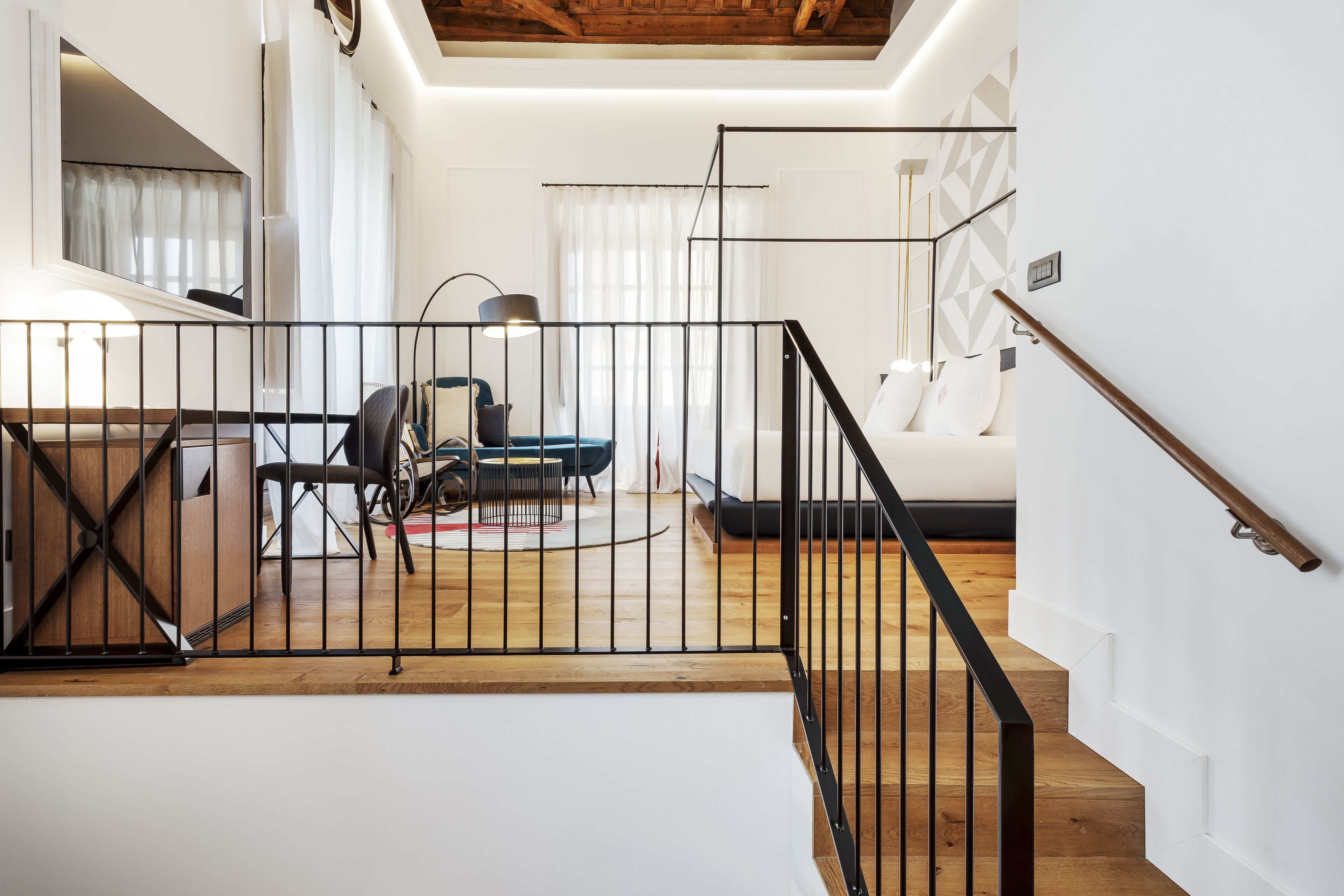 executive room | premium bedding, in-room safe, blackout curtains, iron/ironing board