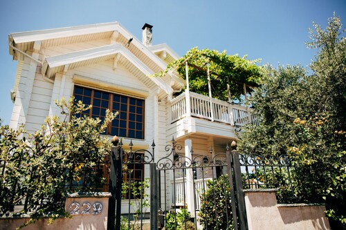 Alexis Wooden House