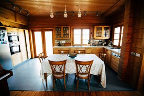 Villa, 5 Bedrooms | In-room dining - Alexis Wooden House (Alona)