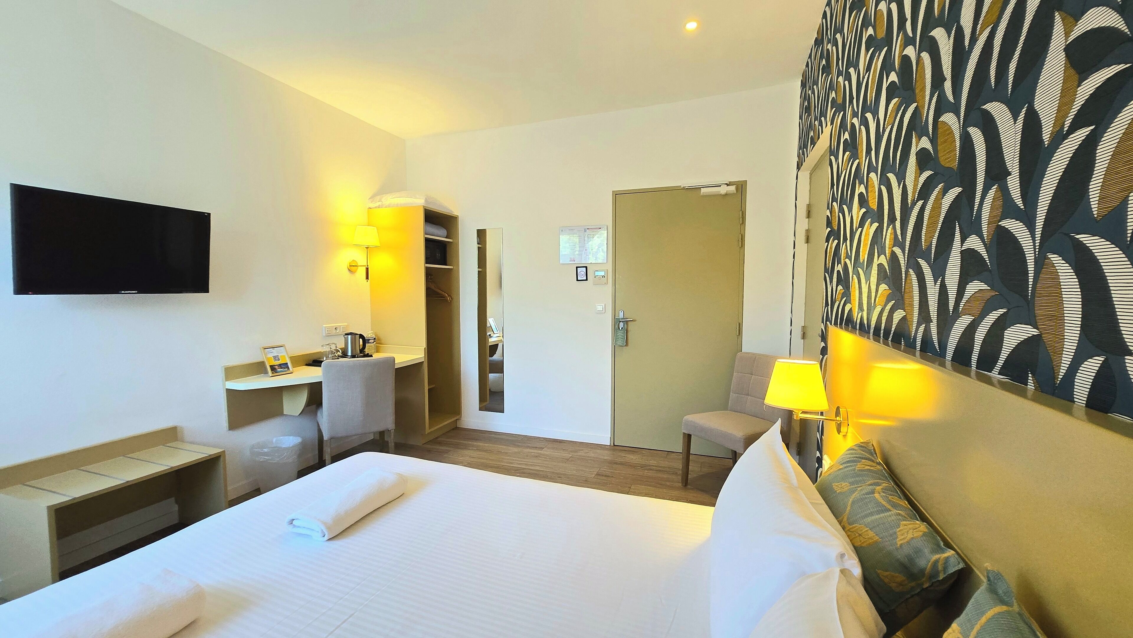 comfort double room | premium bedding, in-room safe, desk, laptop workspace