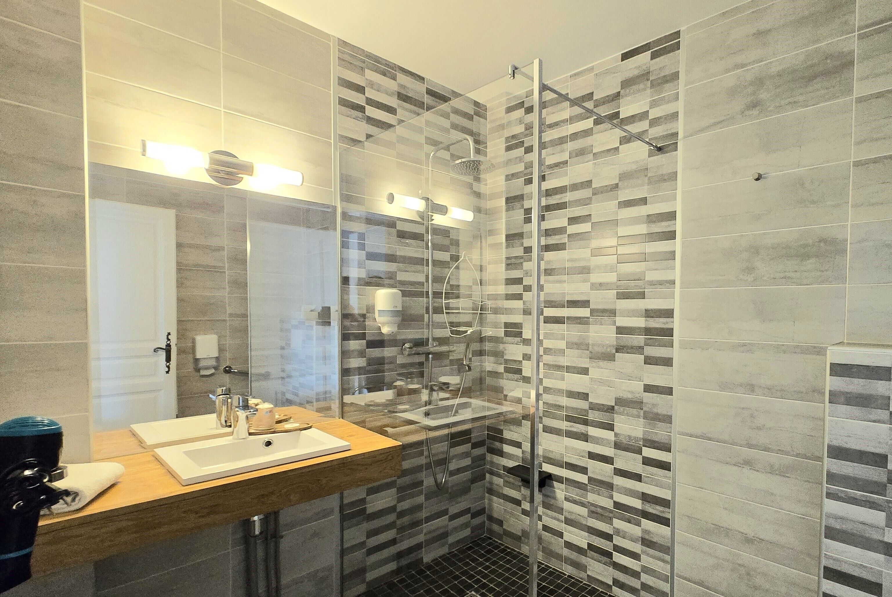 superior double room, pool view | bathroom | free toiletries, hair dryer, towels