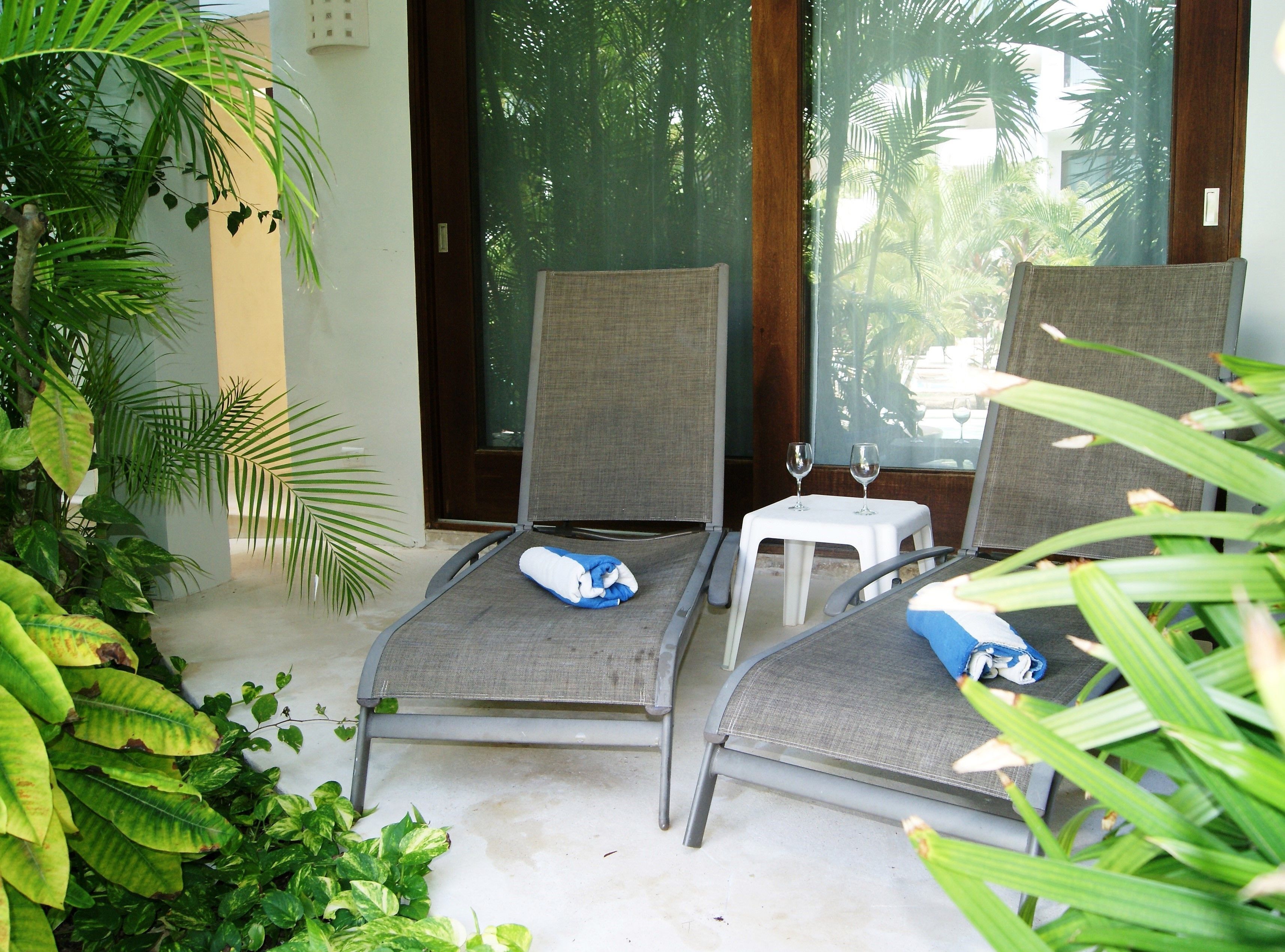 Photo - Mak Nuk Village - Clothing Optional