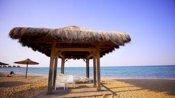 Private beach, sun-loungers, beach umbrellas, beach towels