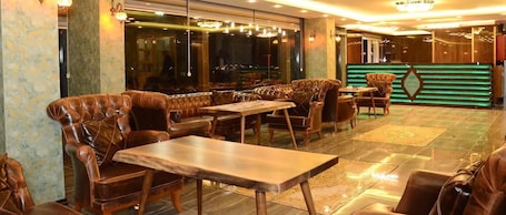 Lobby. Karacalar Suit Otel