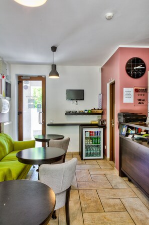 Cafe - Studio ApartCity (Brasov)