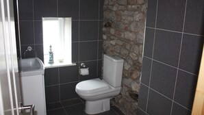 Bishopston House | Bathroom - Bishopston House (Swansea)
