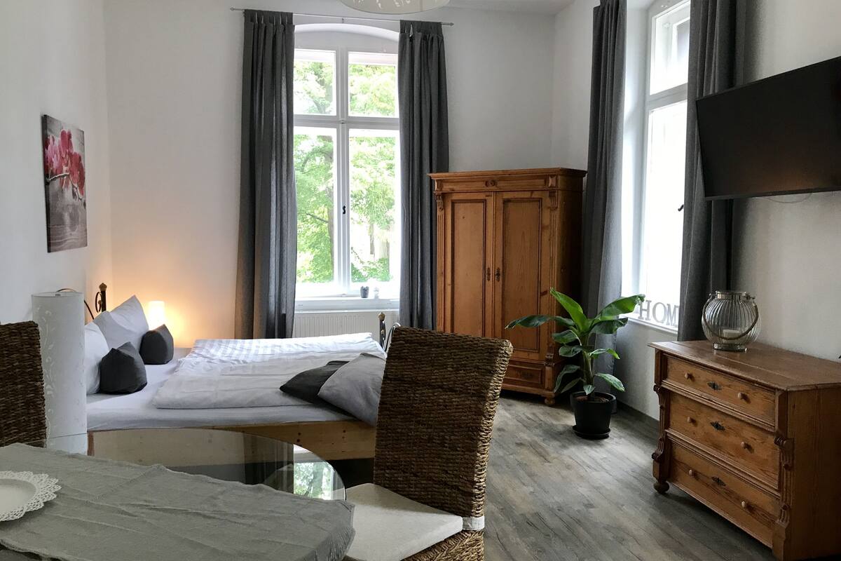 condo, private bathroom | 1 bedroom