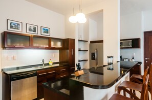 Exclusive Studio, Jetted Tub | Private kitchen | Fridge, microwave, oven, stovetop - Mak Nuk Village Tulum I' Clothing Optional (Tulum)