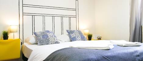 Verdunkelungsvorhänge, Bügeleisen/Bügelbrett, kostenloses WLAN