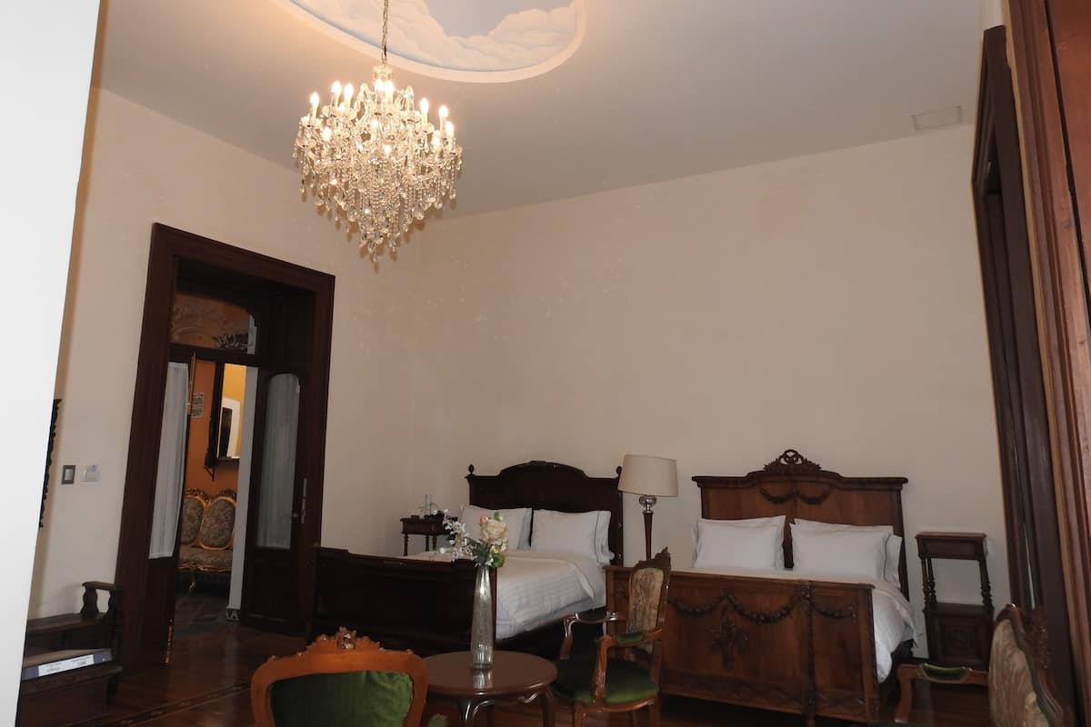 In-room safe, desk, free WiFi, bed sheets