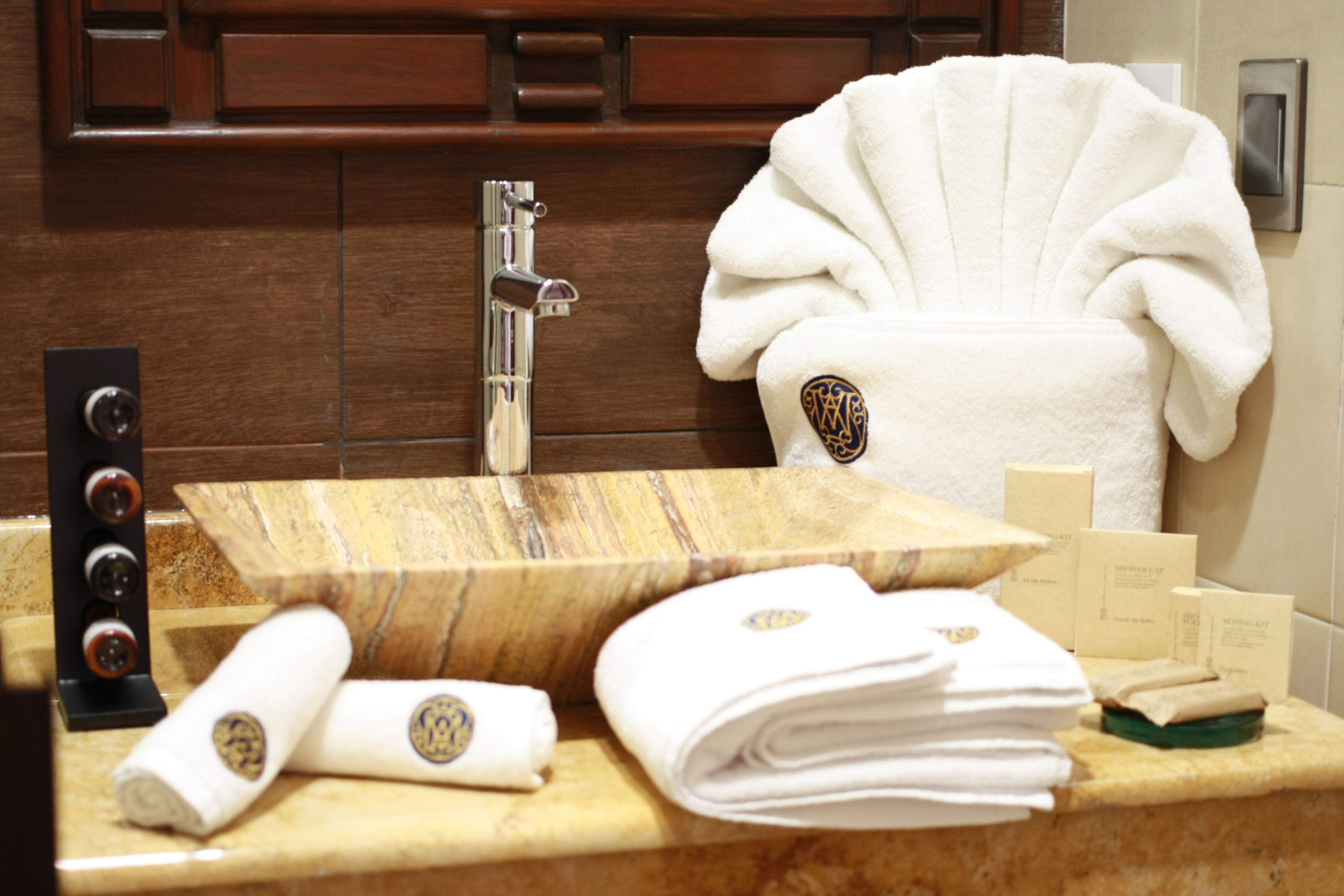 shower, free toiletries, hair dryer, slippers