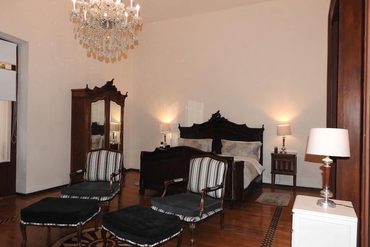 presidential suite | 1 bedroom, in-room safe, desk, free wifi