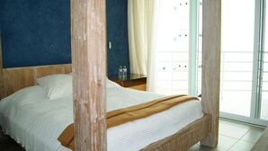 Deluxe Condo, 3 Bedrooms, Balcony, City View - Luxury 3BR Condo HZ by TA (Cancun)
