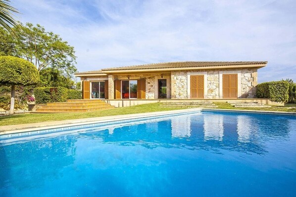 Outdoor pool - Finca S'Ubac (Sa Pobla)