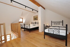 Apartment, 3 Bedrooms | Living room | Flat-screen TV - Heritage Dürnstein (Durnstein)