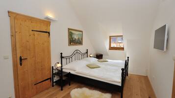 Comfort Apartment, 1 Bedroom | 1 bedroom, premium bedding, minibar, desk