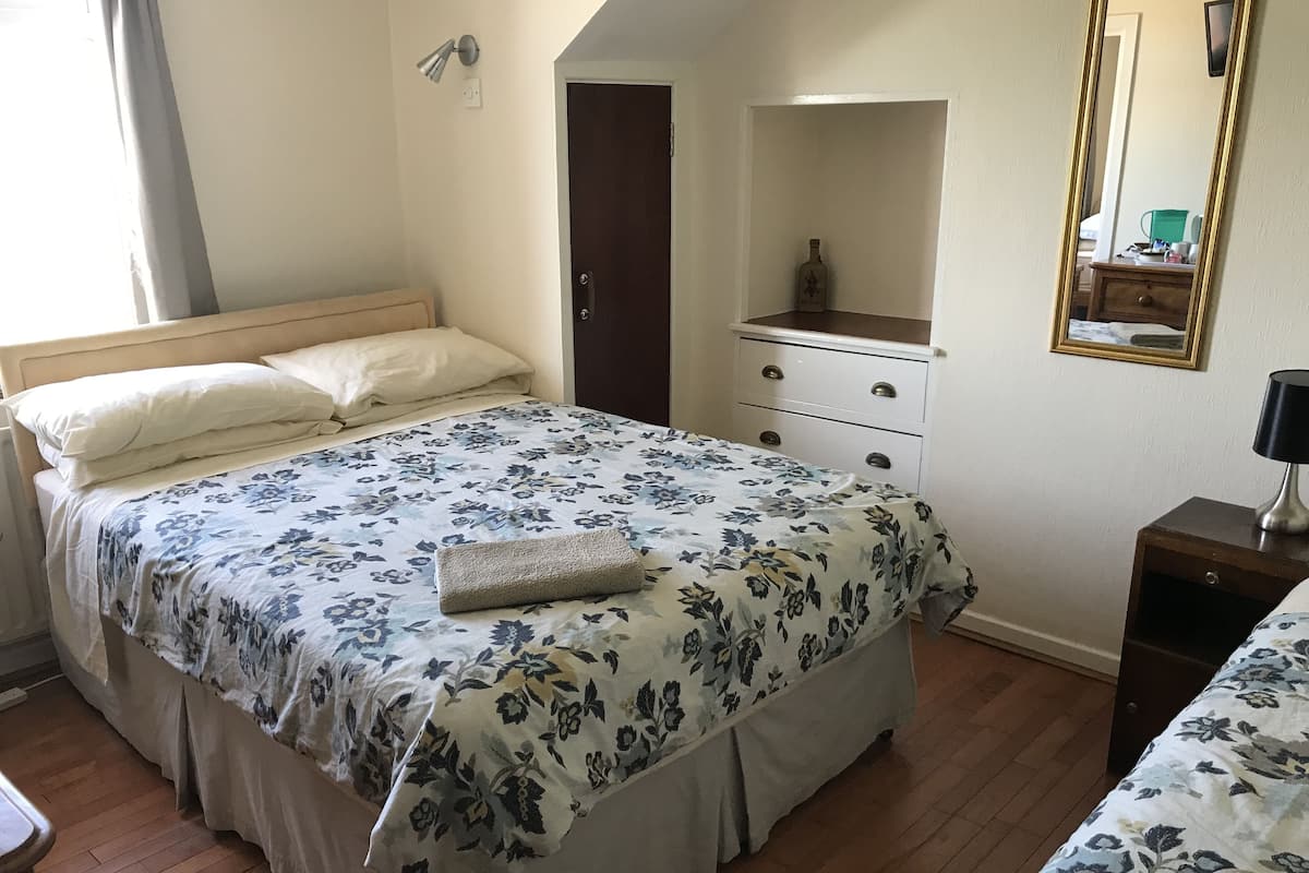 Ropa de cama y acceso para silla de ruedas