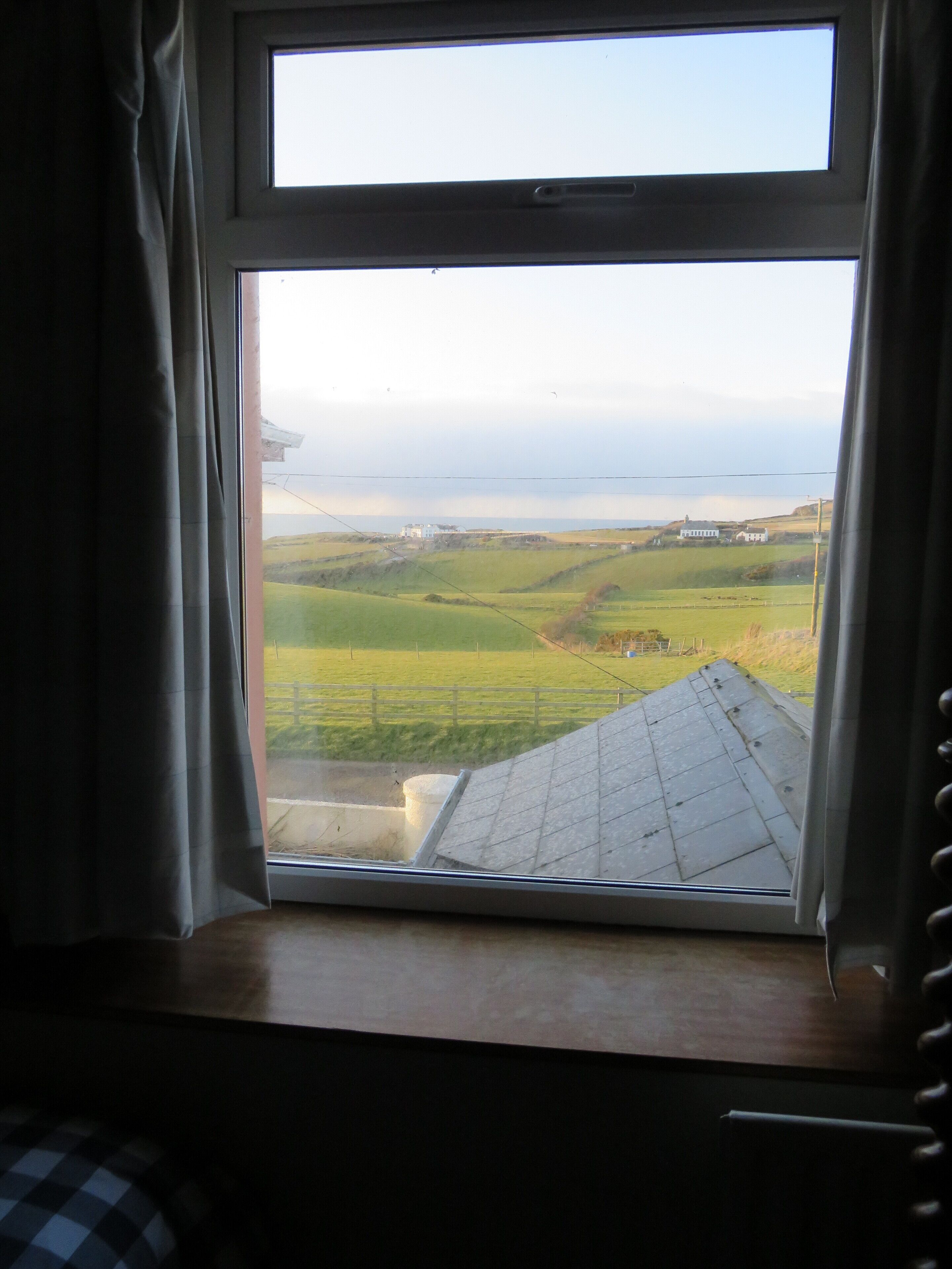 Triple Room | Bed sheets, wheelchair access