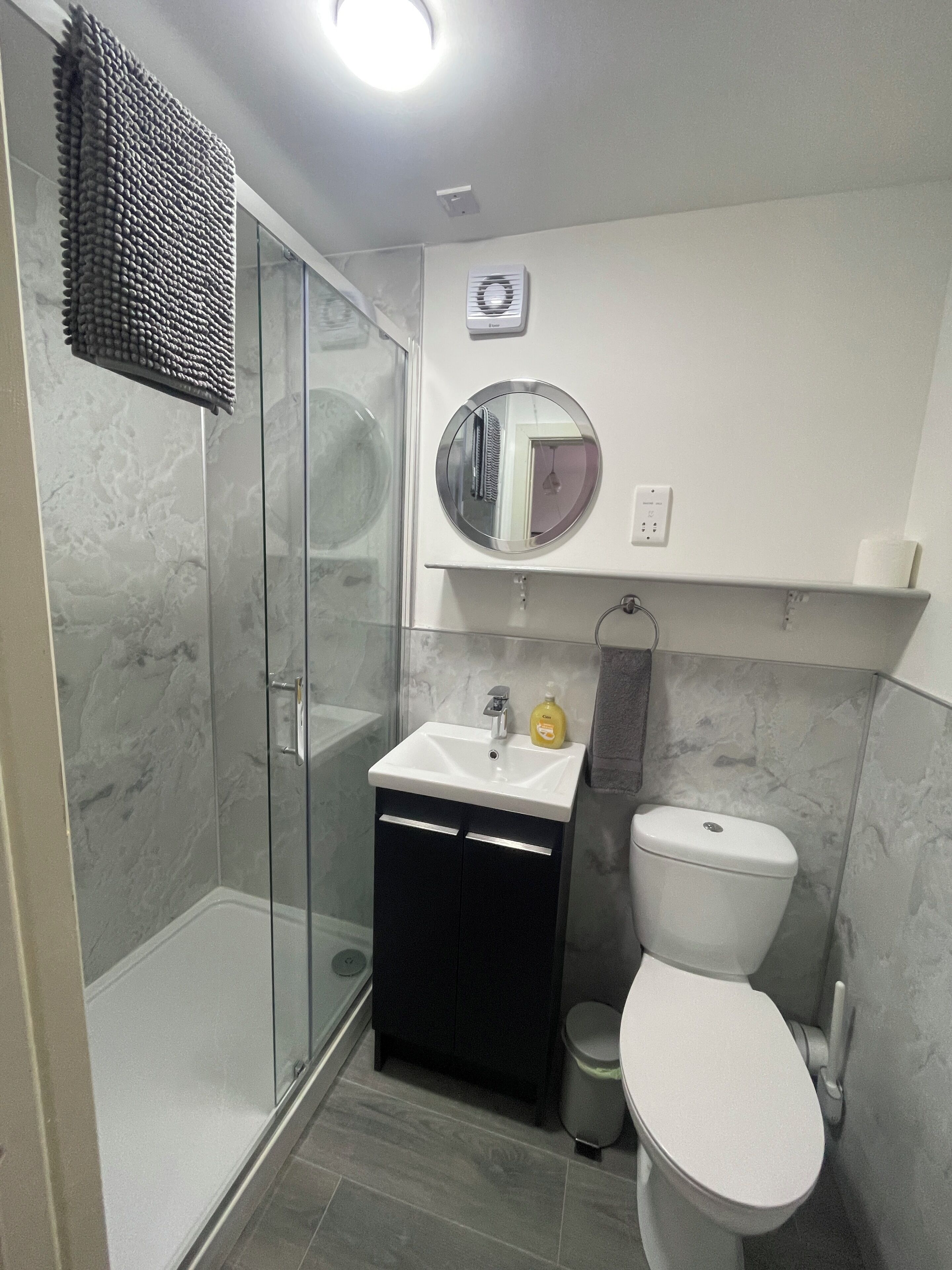 Family Room (2 Adults + 2 Children) | Bathroom | Towels