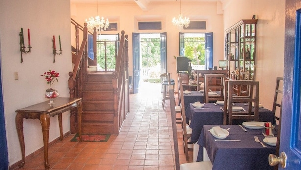 Se sirven desayunos, comidas y cenas 