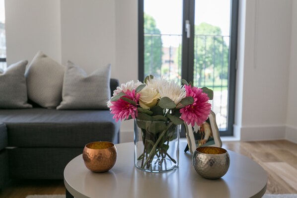 Deluxe Two Bedroom Apartment with Balcony | Living area | Flat-screen TV - Urban Chic - Portobello (London)