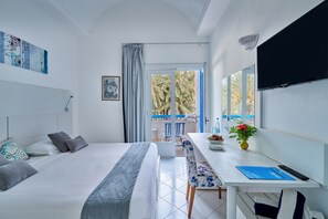 Minibar, in-room safe, free WiFi, bed sheets - Hari Club Beach Resort  (Aghir)