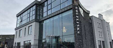 Fachada da propriedade